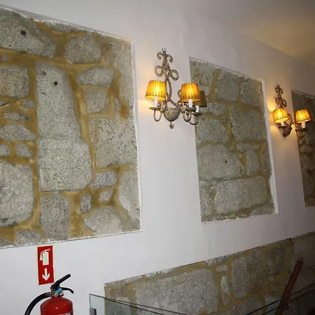 Residencia Pedra Antiga 3* Porto