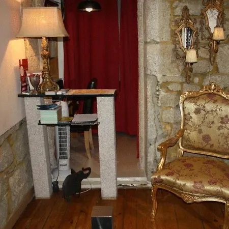 Residencia Pedra Antiga