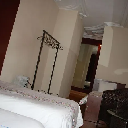 Residencia Pedra Antiga Casa de hóspedes 3*