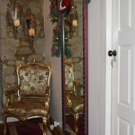 Residencia Pedra Antiga